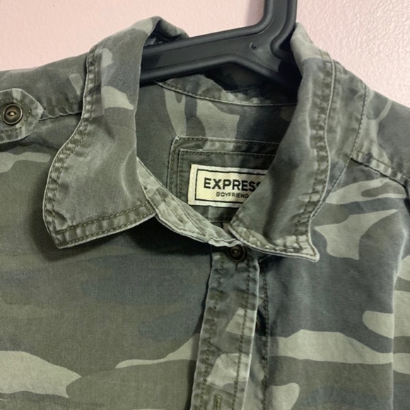 express | camo button down - Picture 3 of 4